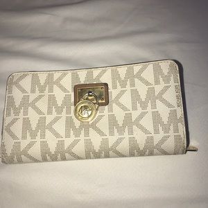 Michael Kors wallet